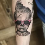 Toni Kroos has a tattoo of his daughter's face on his hands